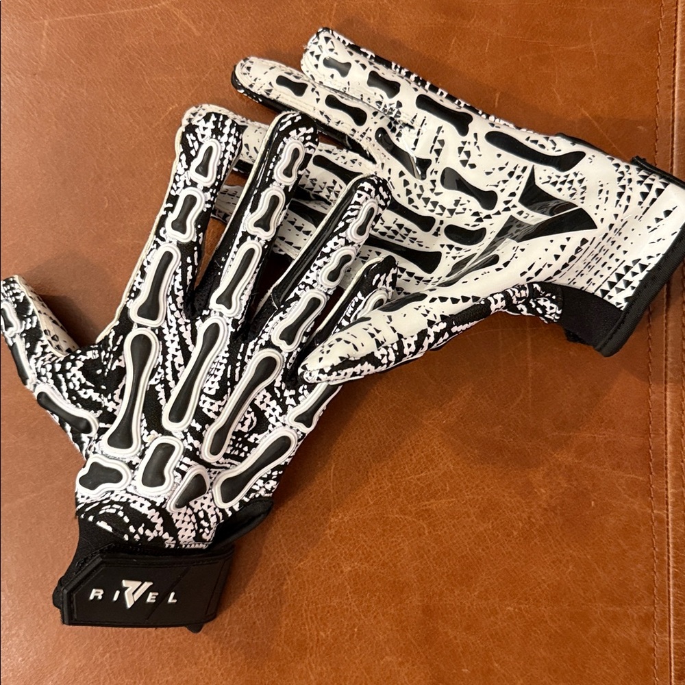 NWOB - Rivel Reaper BLK Oreo Bones Youth Football Gloves - Youth Large